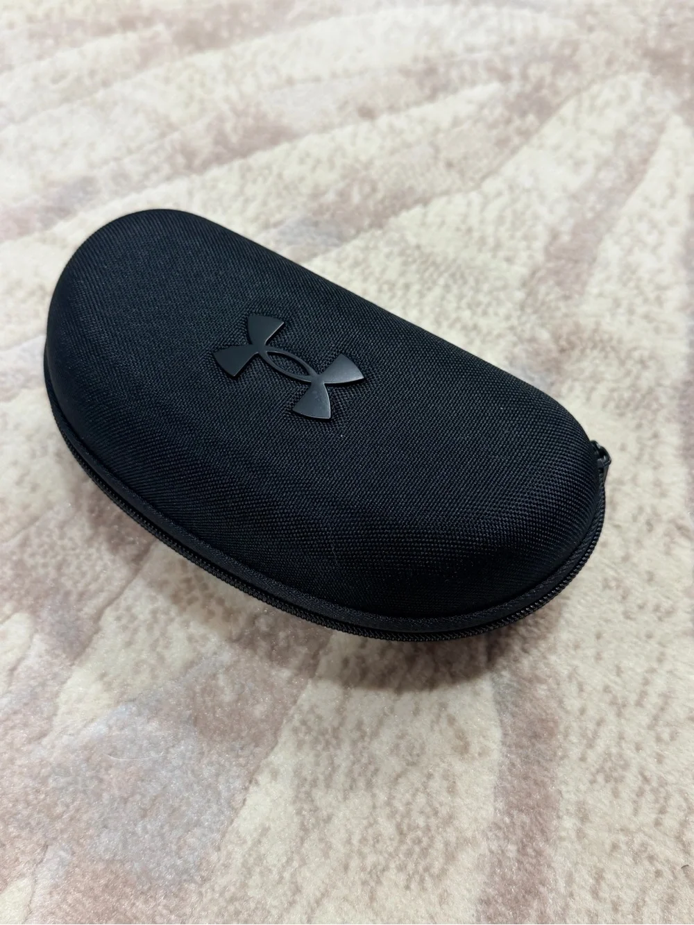 Under Armour Black Zip-Up Hard Shell Sunglasses Case